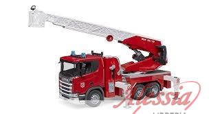 BRUDER - SCANIA SUPER 560R AUTOPOMPA POMPIERI CON LUCI E SUONO. BRUDER